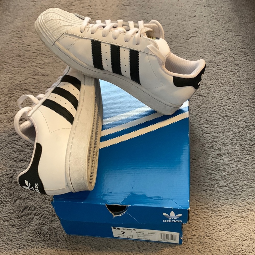 Adidas Superstar